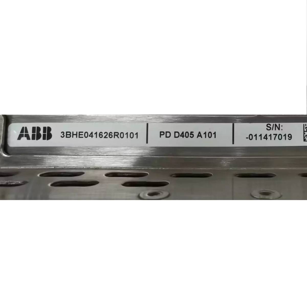 3BHE041626R0101  | ABB PD D405 A101 control hub